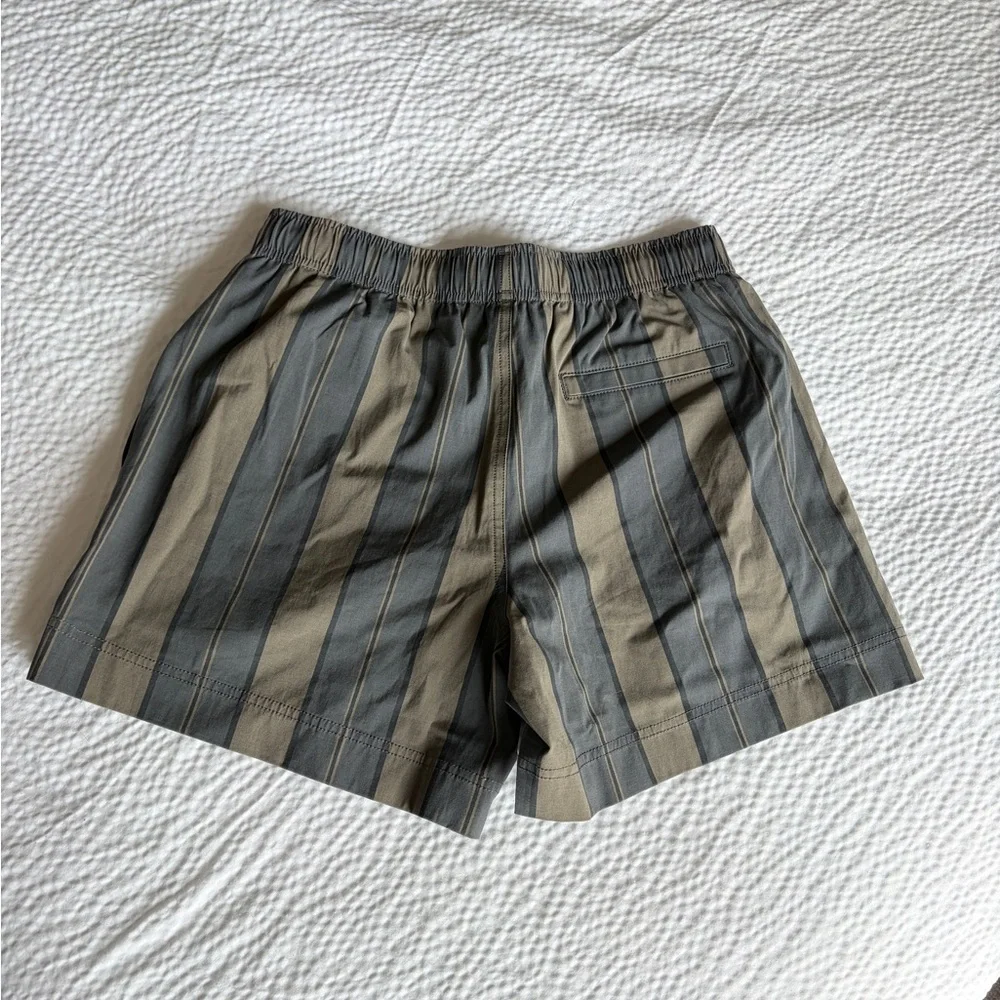 Zara modern striped